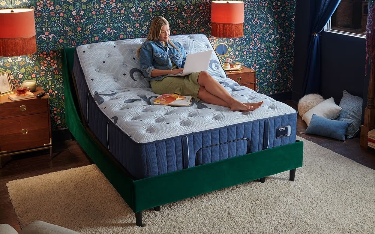 STEARNS FOSTER Estate Firm Euro Pillow top – Green Frog Sleep Center